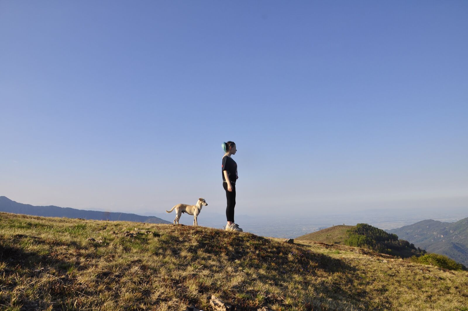 Nikon D5000 sample photo. Girl, profile, mountain photography