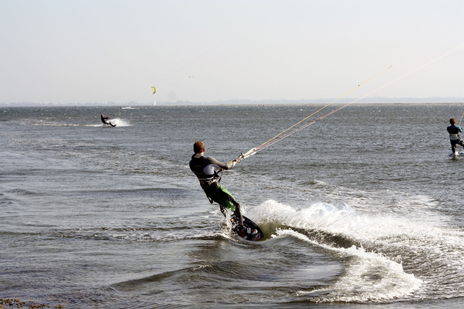 Canon EOS 1000D (EOS Digital Rebel XS / EOS Kiss F) sample photo. Baltic, sea, fehmarn, kite photography