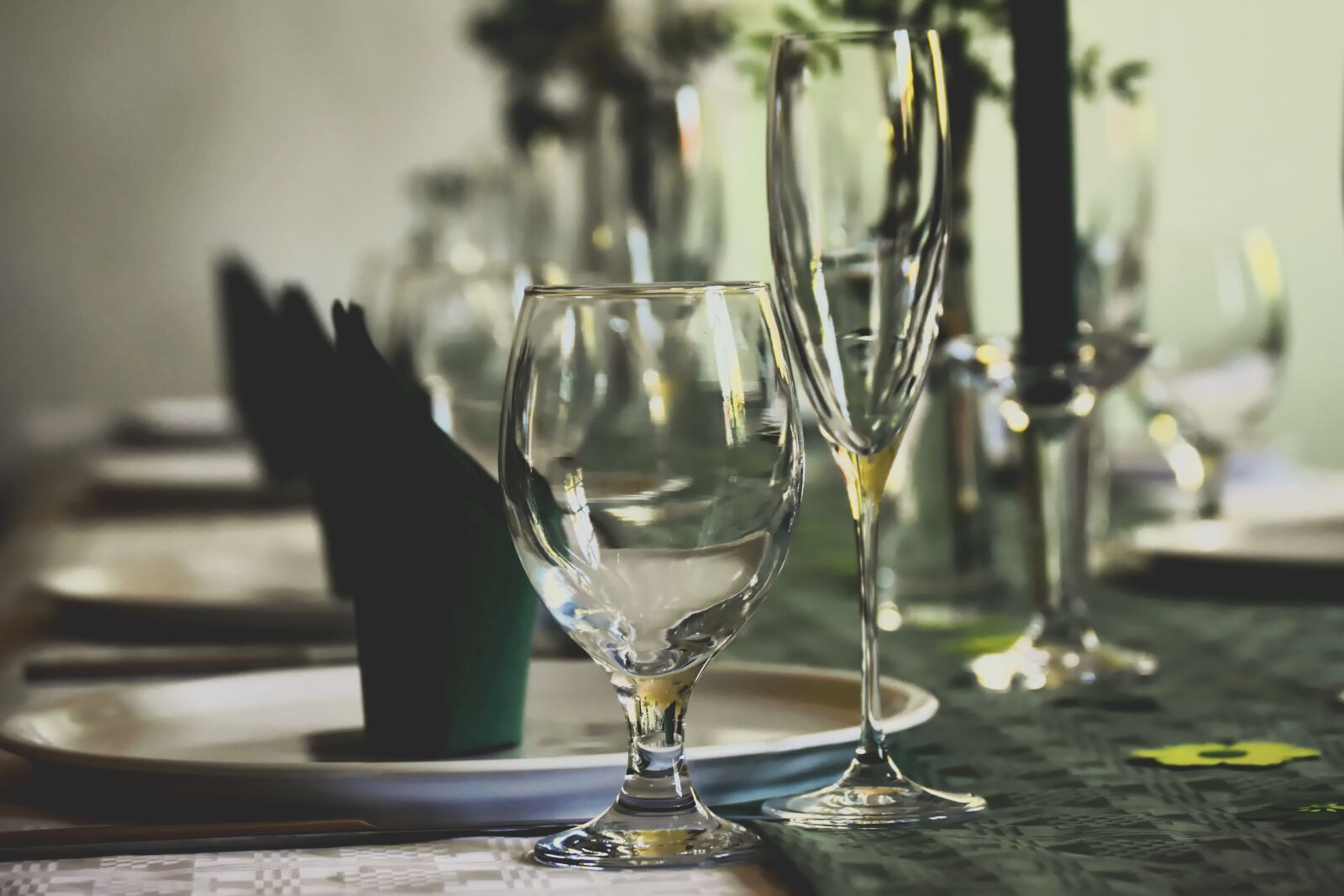 Nikon D7200 sample photo. Gedeckter table, board, tableware photography