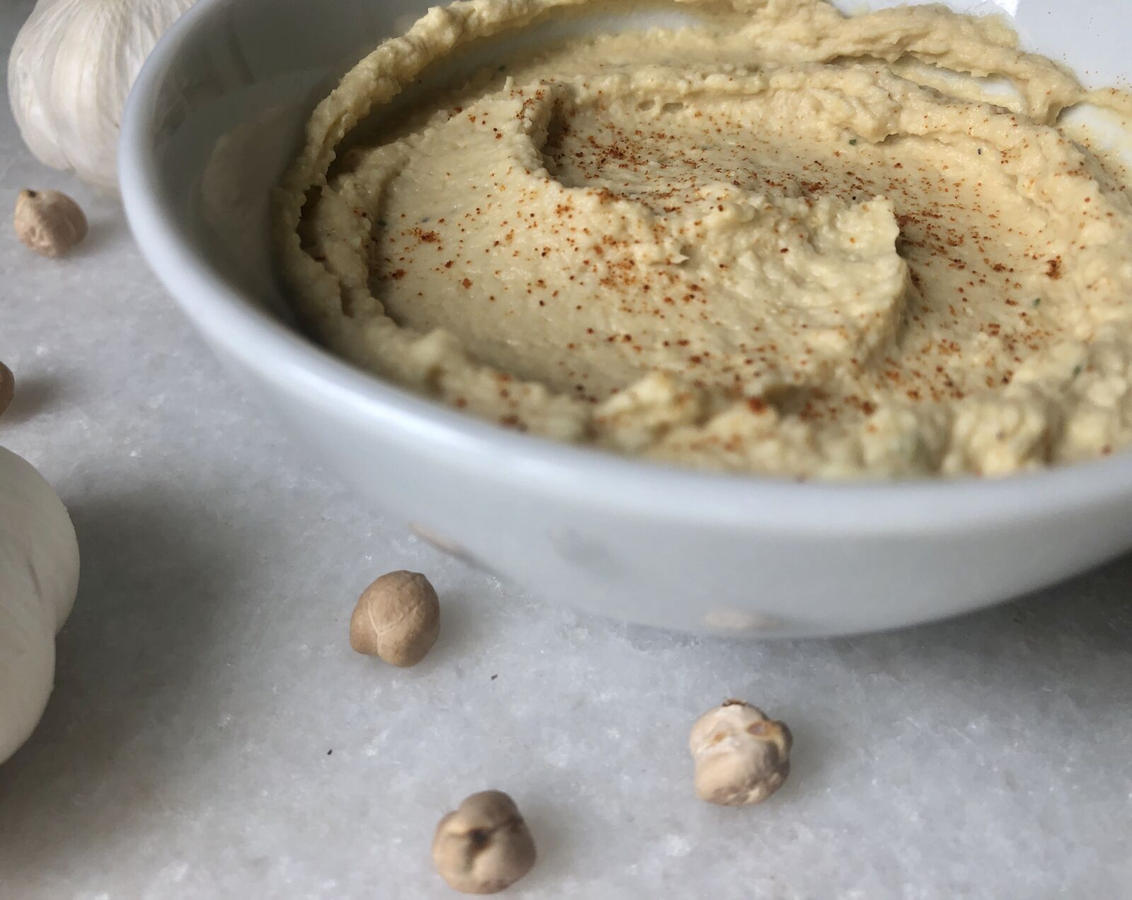 Apple iPhone 8 sample photo. Hummus, chickpeas, garbanzo photography