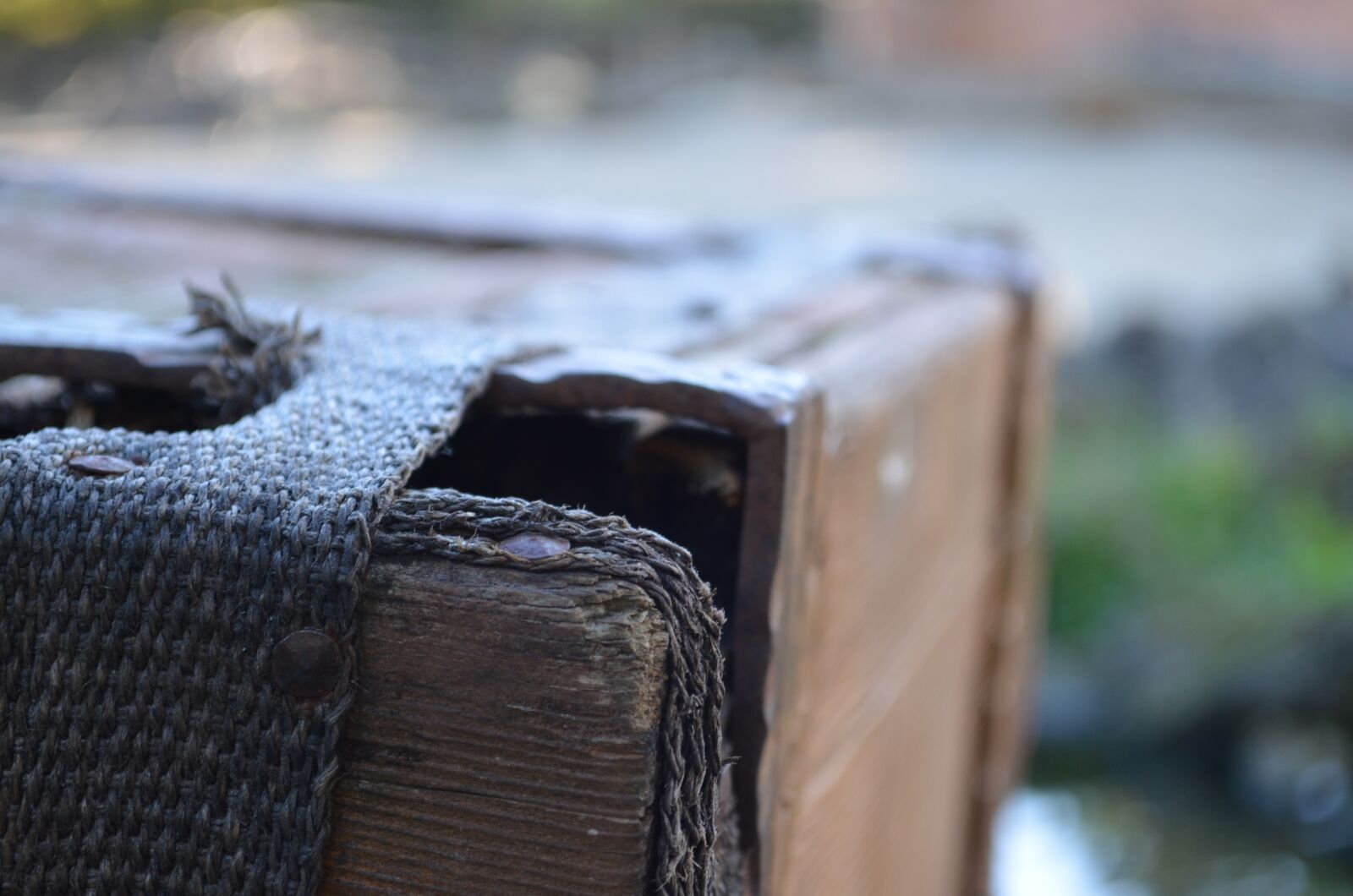 Nikon D5100 sample photo. Wood rest, box, chest photography
