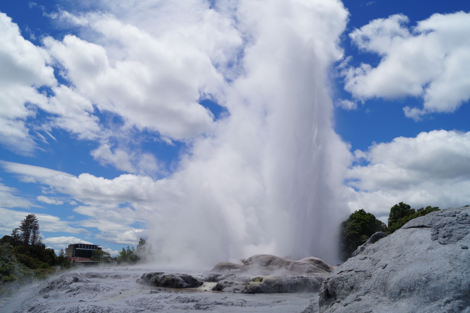 Sony DT 18-55mm F3.5-5.6 SAM II sample photo. Geyser, new zealand, hot photography