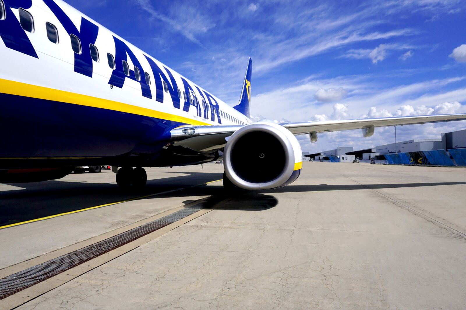 Sony E 16-50mm F3.5-5.6 PZ OSS sample photo. Transport system, airport, aircraft photography