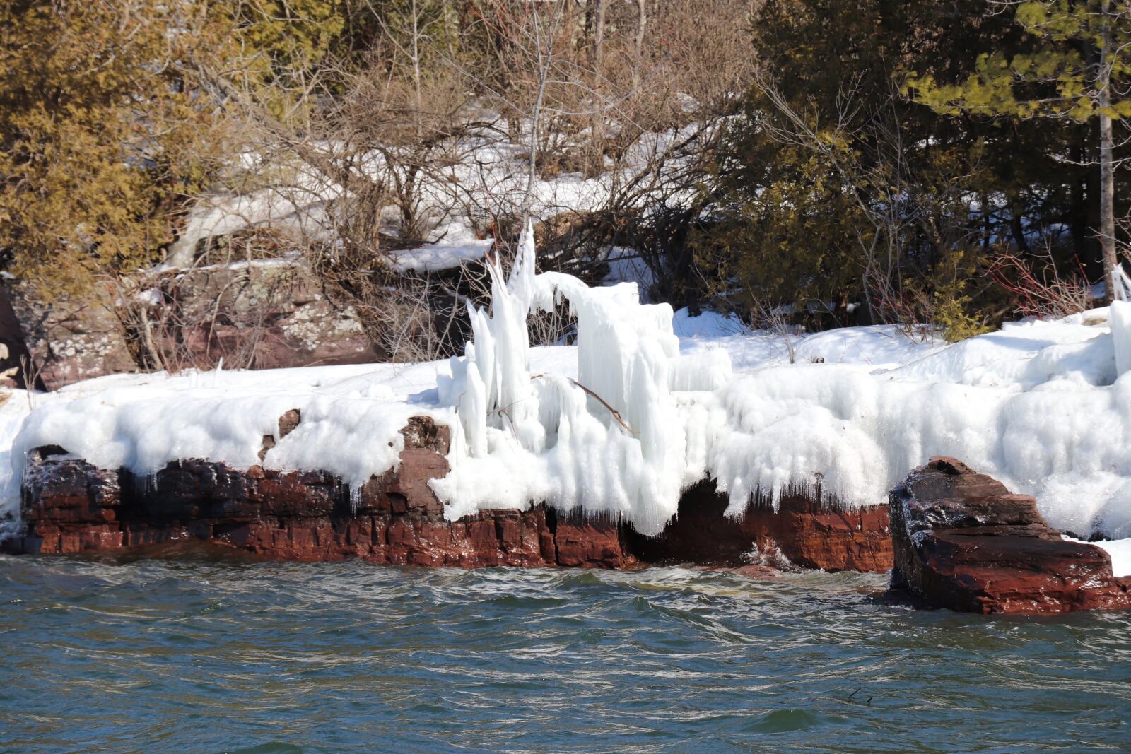 Canon EOS 800D (EOS Rebel T7i / EOS Kiss X9i) sample photo. Snow, water, winter photography