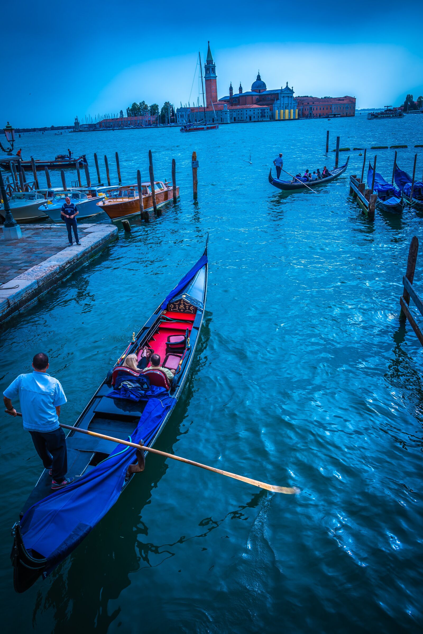 Nikon D600 sample photo. Venice, laguna, blue photography