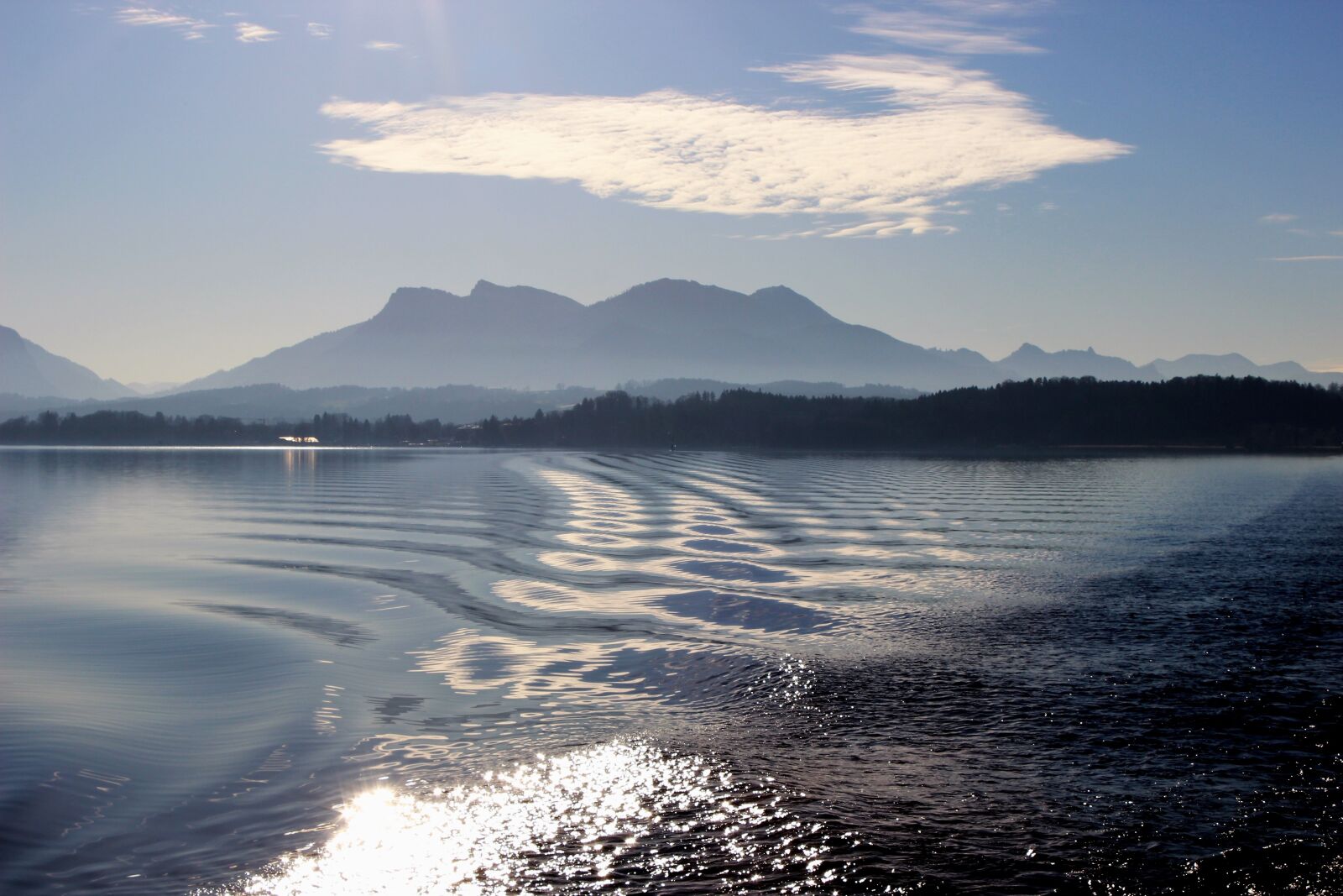 Canon EOS 600D (Rebel EOS T3i / EOS Kiss X5) sample photo. Lake, sunset, mood photography