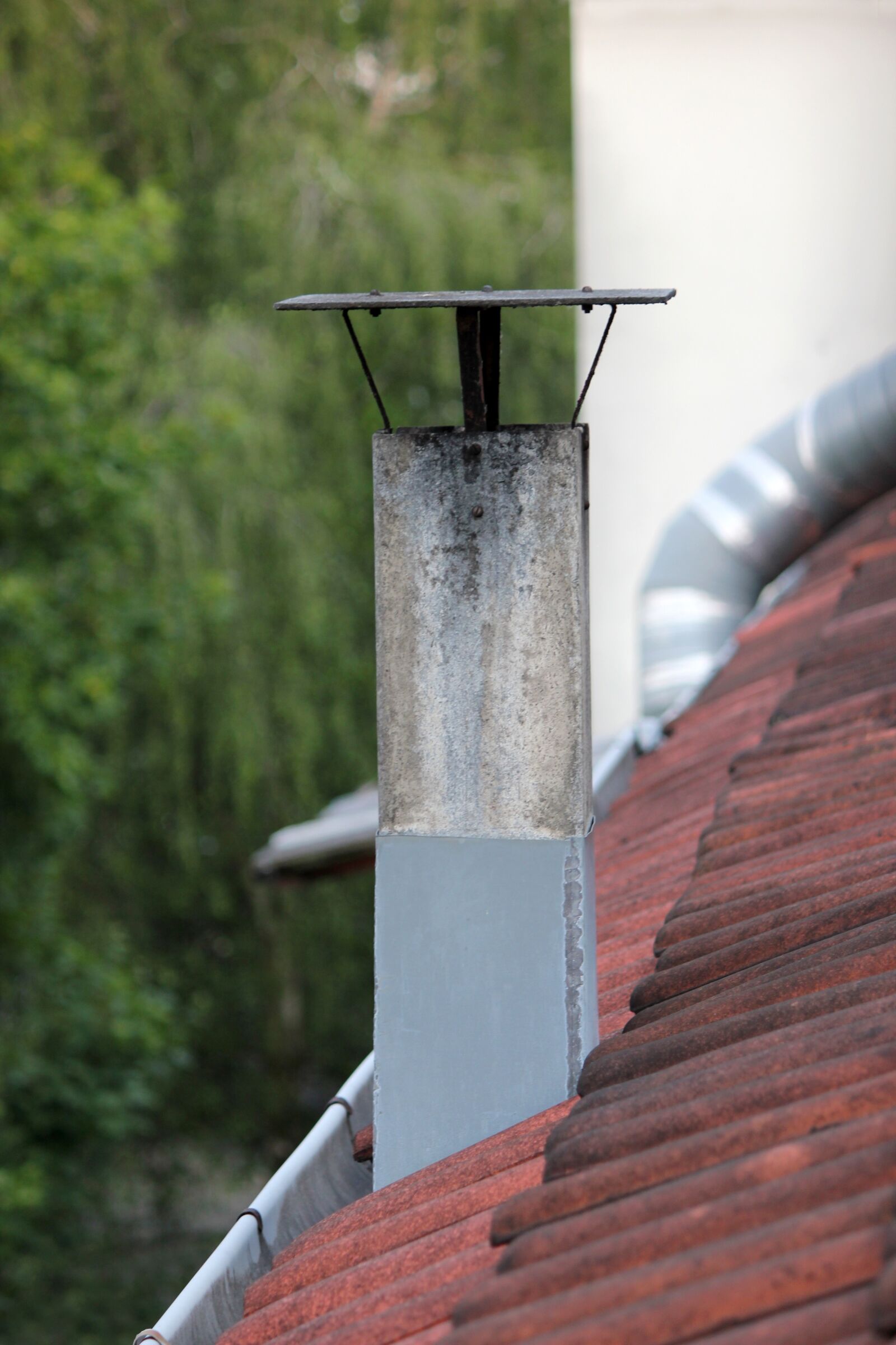 Canon EOS 550D (EOS Rebel T2i / EOS Kiss X4) sample photo. Chimney, urban, fireplace photography