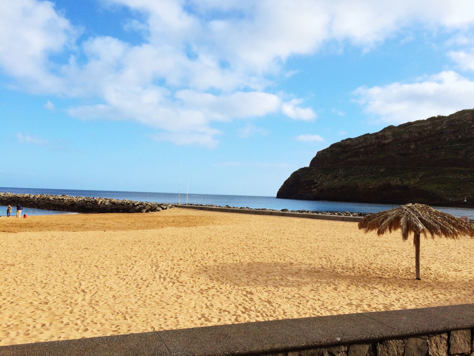 iPhone 5s back camera 4.15mm f/2.2 sample photo. Madeira, machico, beach photography