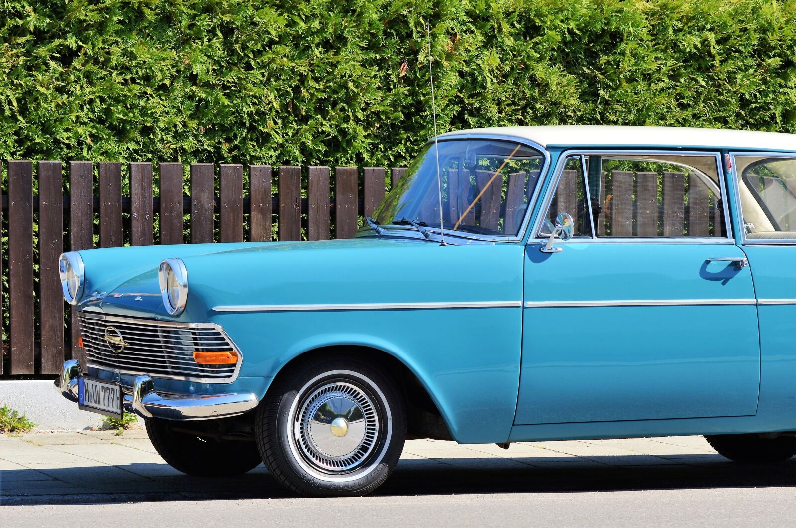 Nikon D3200 sample photo. Opel, opel record, auto photography