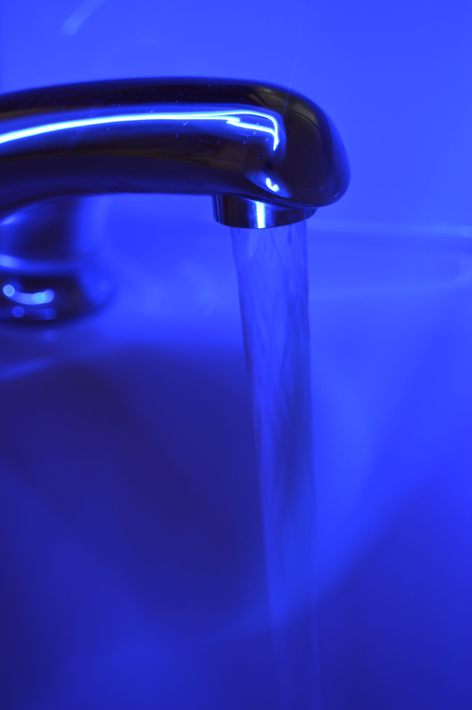 Nikon D3200 sample photo. Blue, faucet, water photography