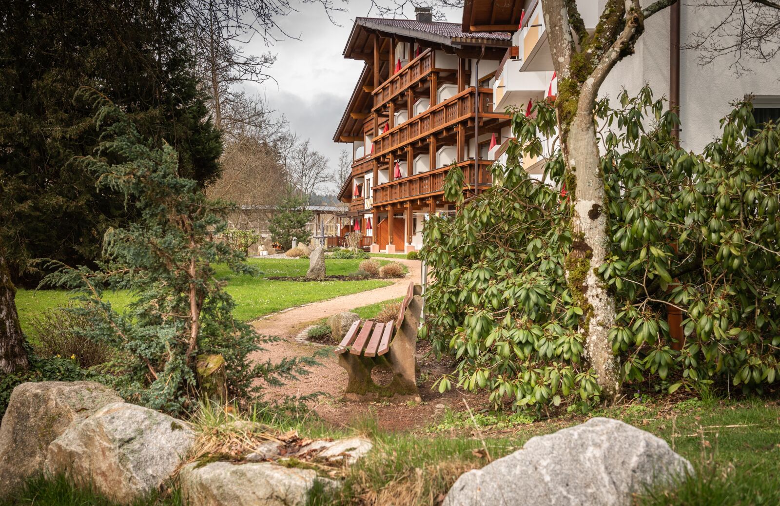 Nikon D750 sample photo. Away, bank, house photography
