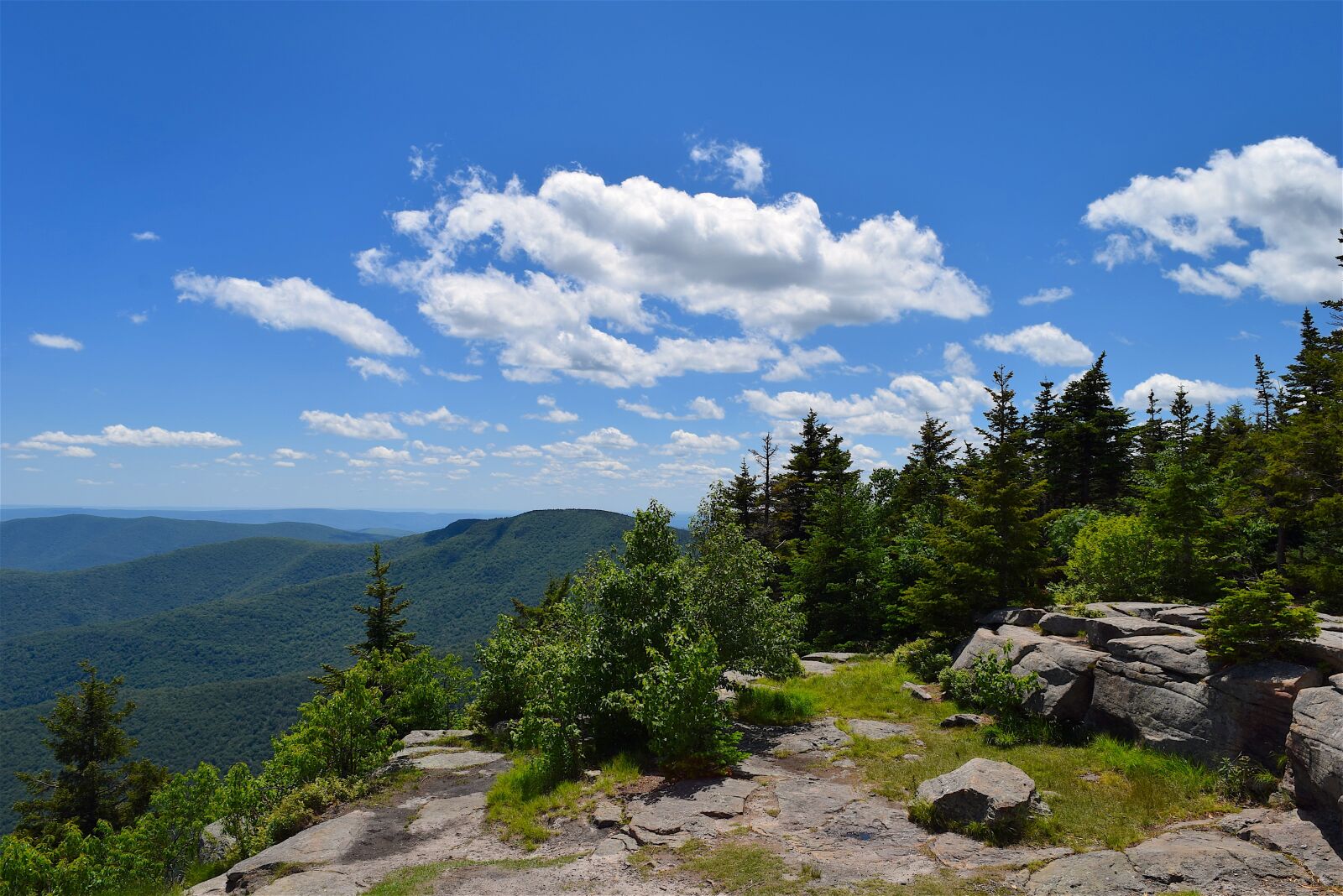 Nikon D3300 sample photo. Mountainside, clouds, view photography