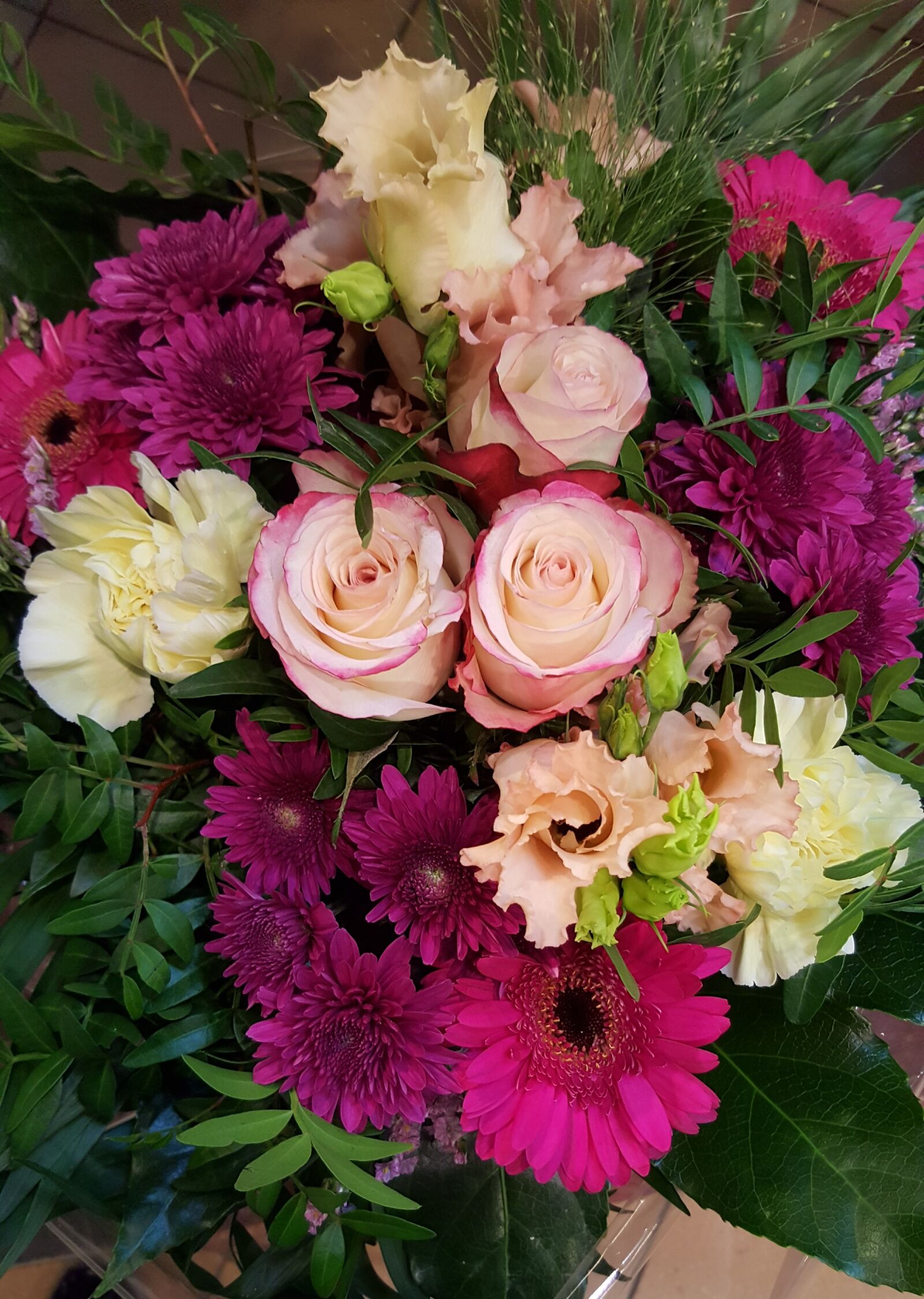 Samsung Galaxy S6 sample photo. Arrangement, roses, flowers photography