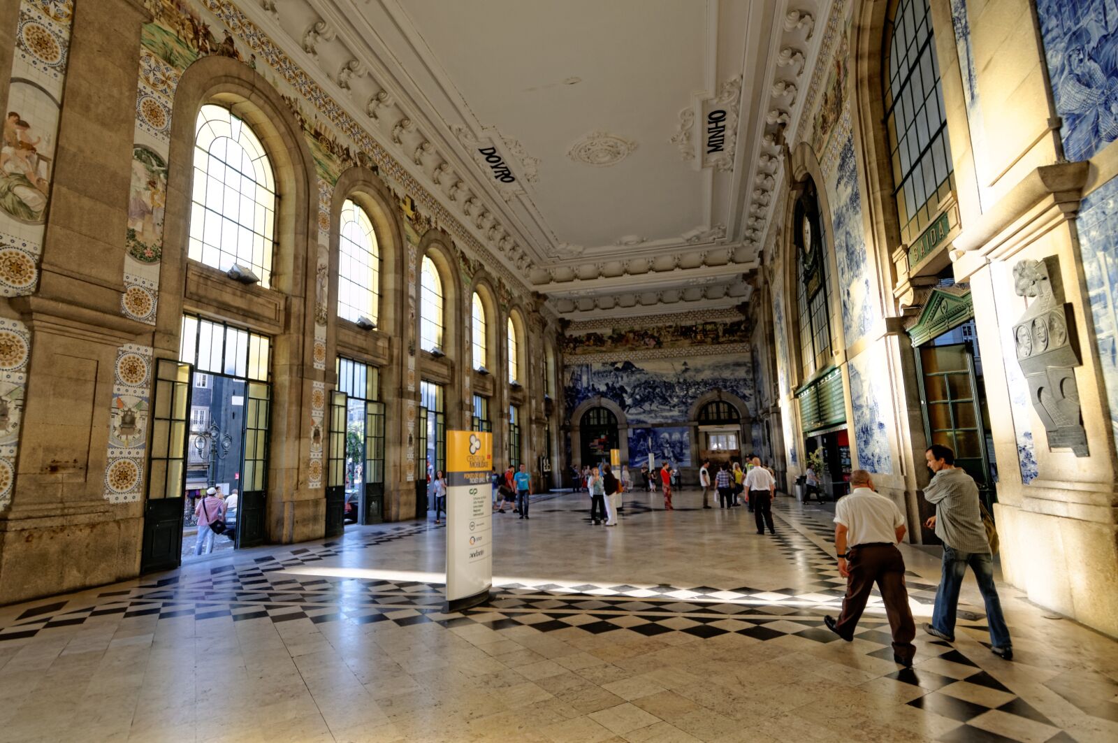 Nikon D90 sample photo. Railway station, porto, portugal photography