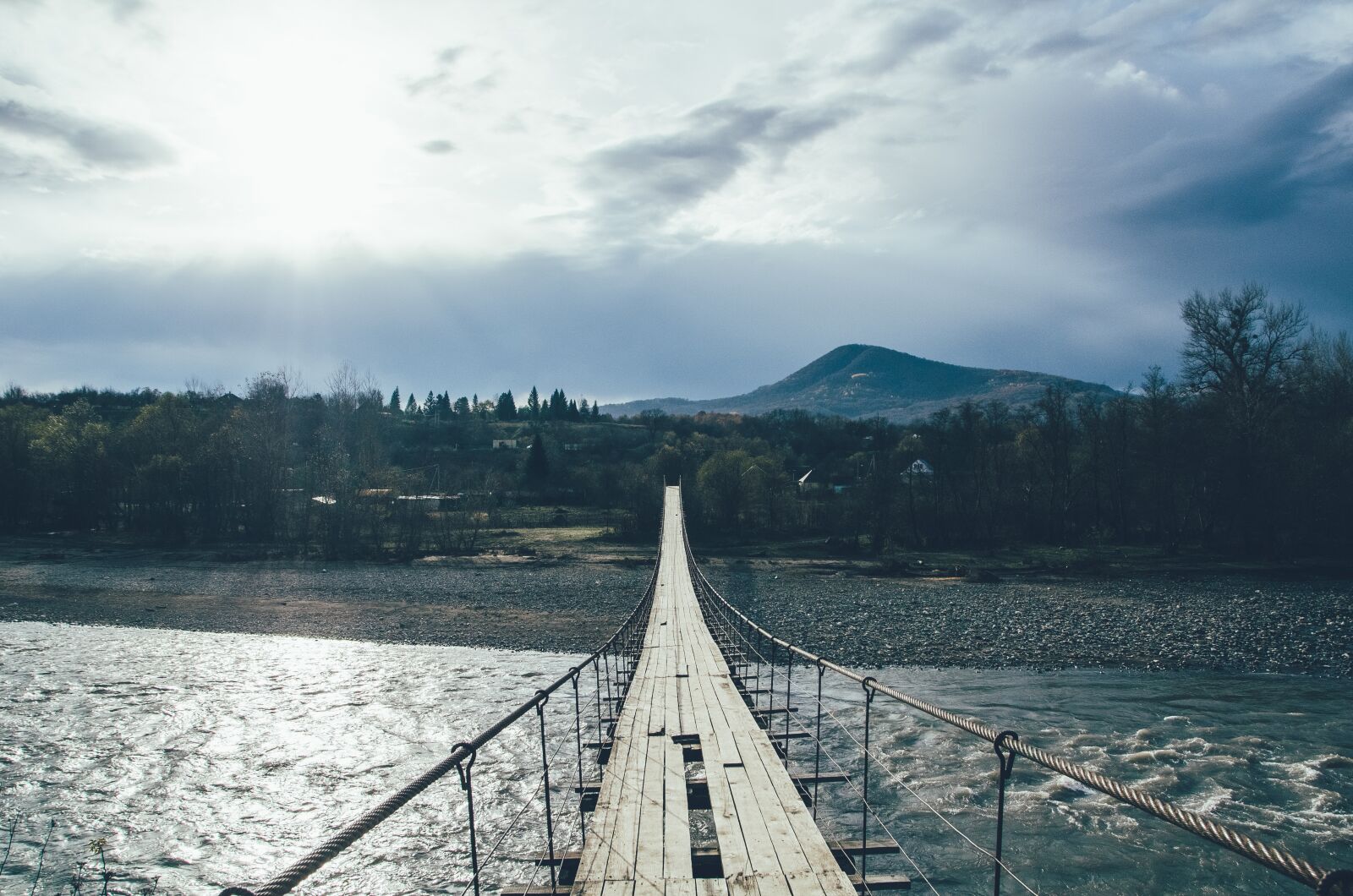 Nikon D7000 sample photo. Bridge, pendant, river photography