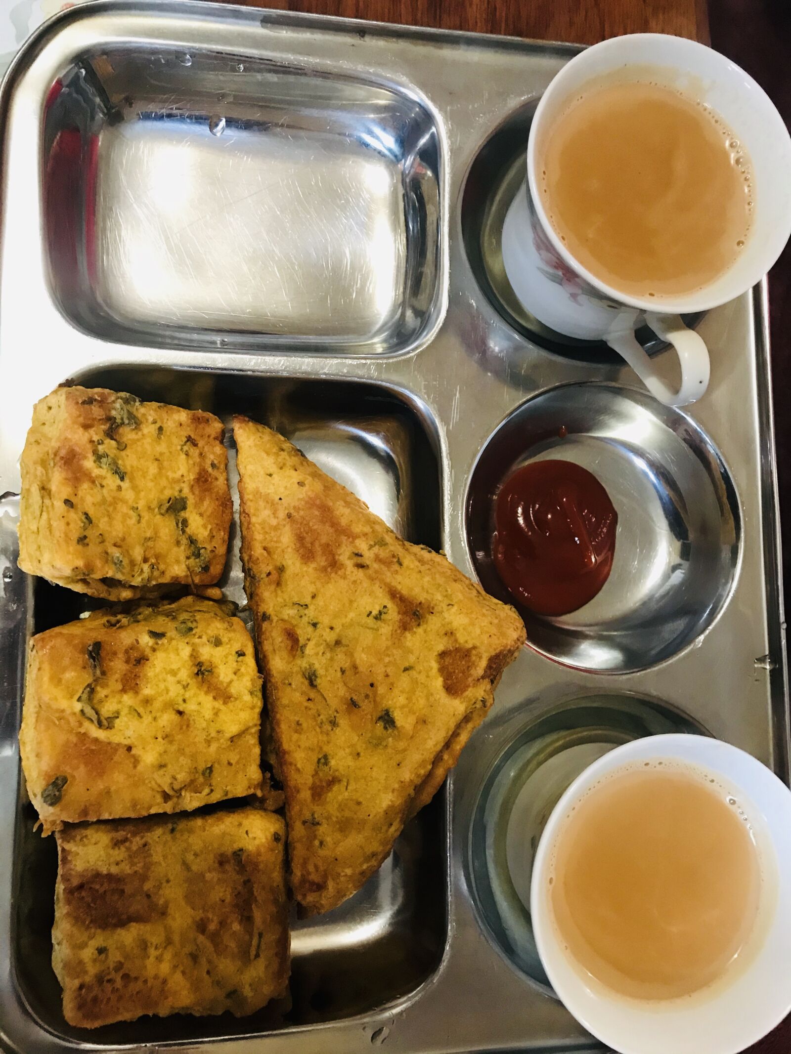 iPhone 7 Plus back dual camera 3.99mm f/1.8 sample photo. Chai-pakoda, nashta, tea-time photography