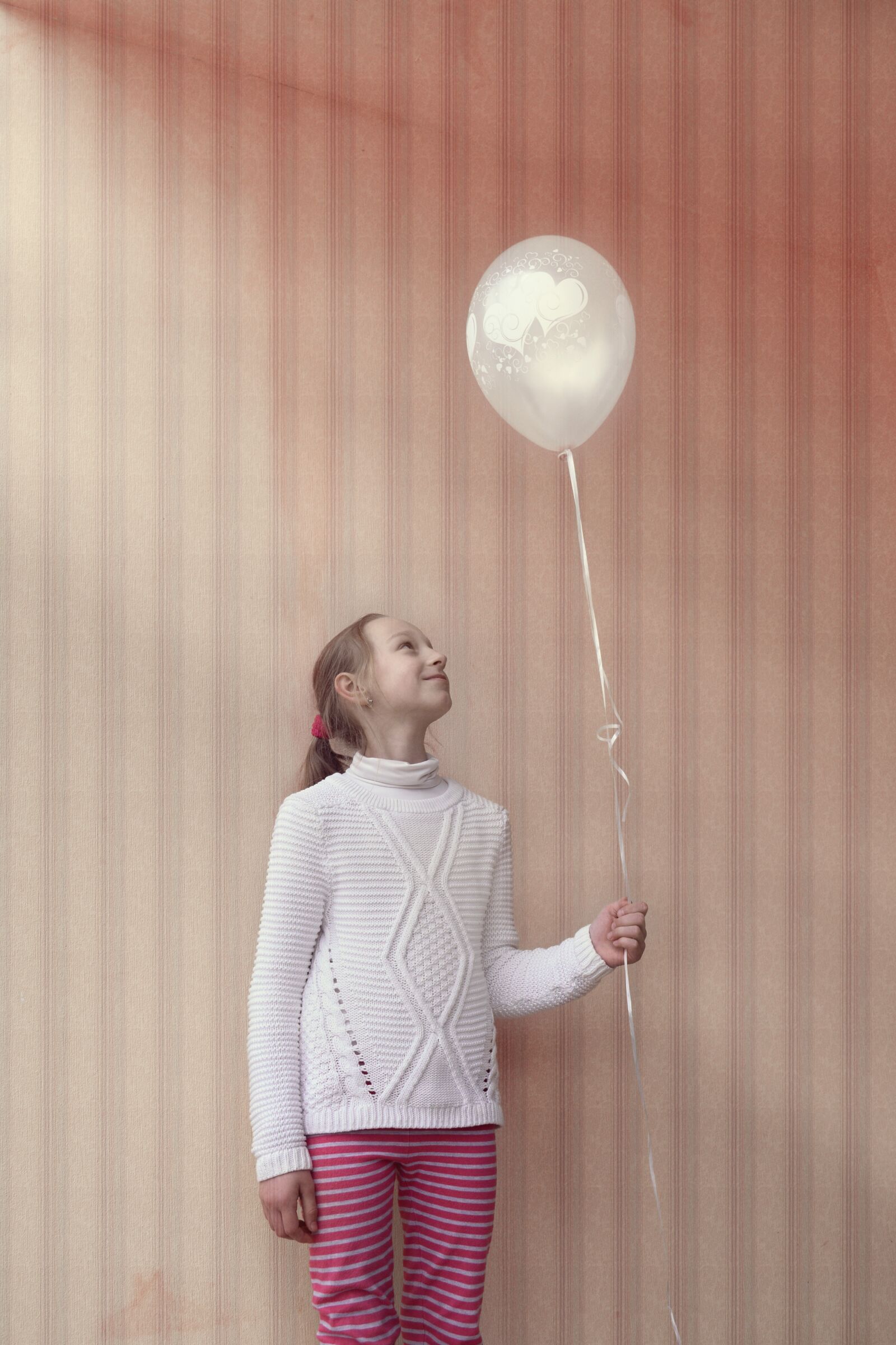 Nikon D3300 sample photo. Girl, balloon, happy photography