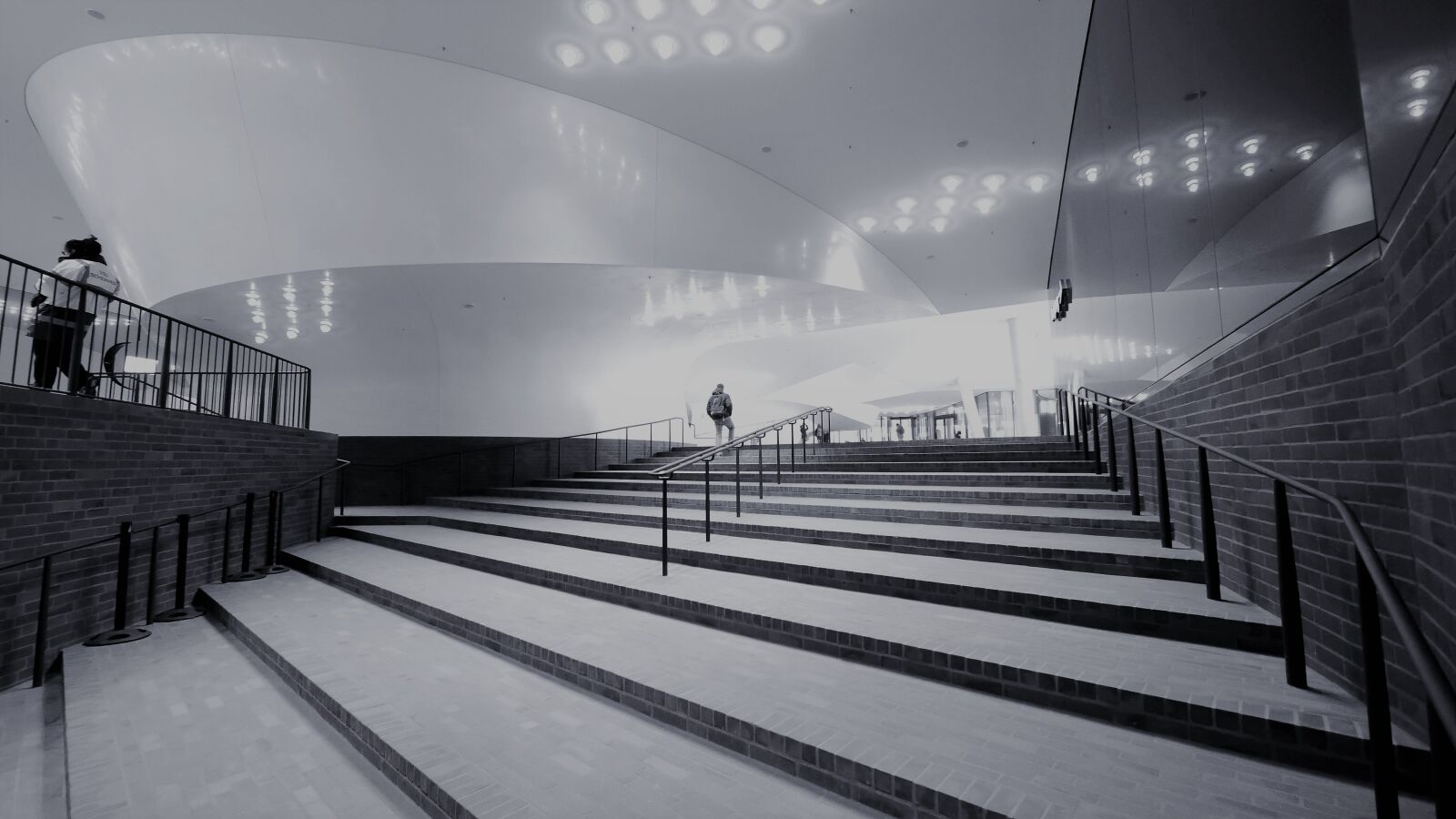 Panasonic DMC-G70 sample photo. Elbe philharmonic hall, hamburg photography