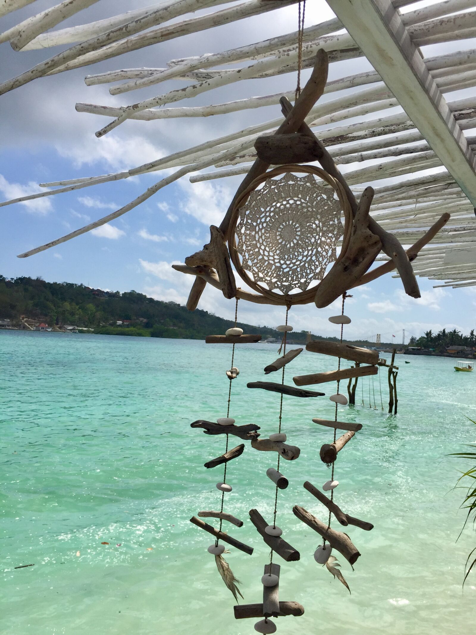 iPhone 6 back camera 4.15mm f/2.2 sample photo. Dreamcatcher, vacation, ocean photography