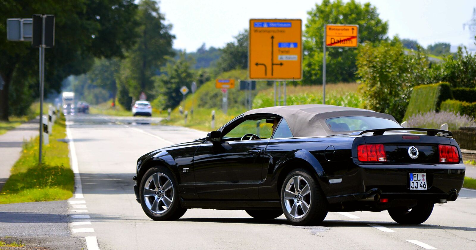 Nikon D3200 sample photo. Ford mustang, road, mature photography