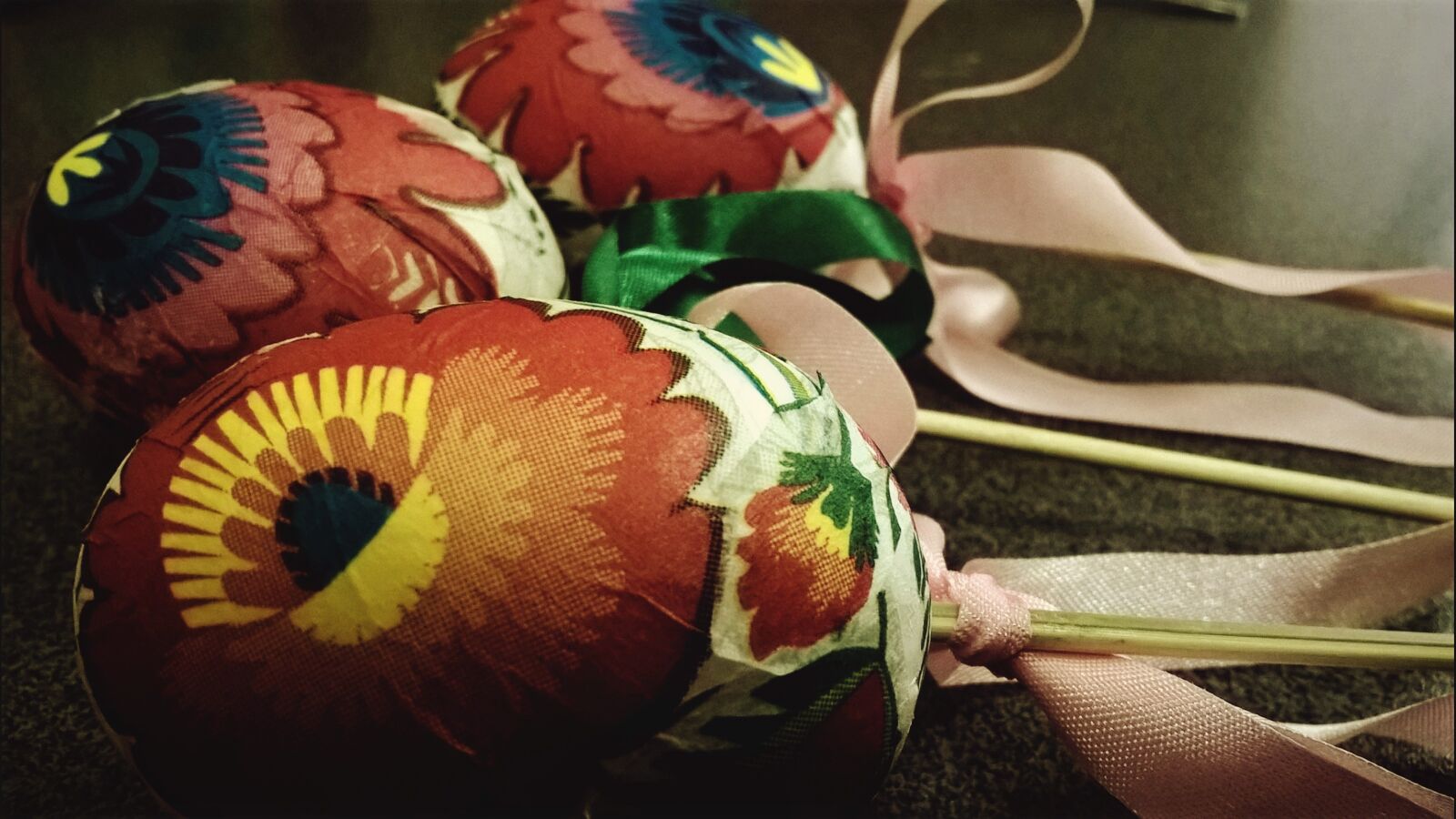 Microsoft Lumia 640 LTE sample photo. Easter, the background, holidays photography