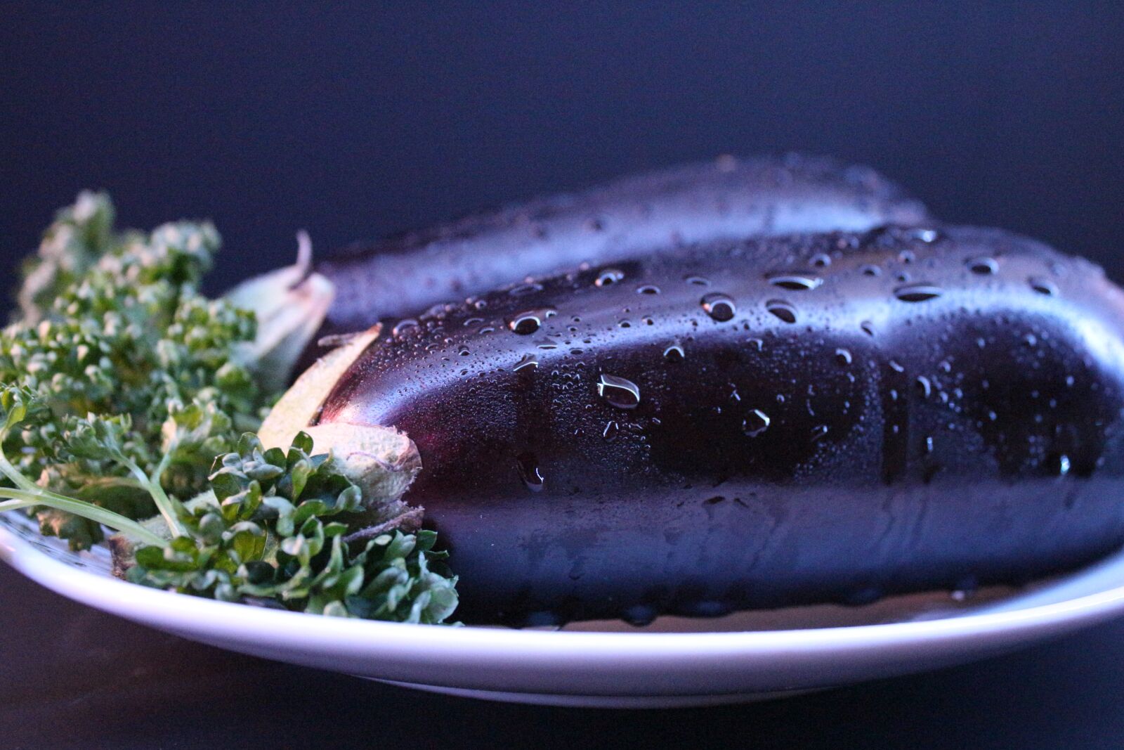 Canon EF-S 18-55mm F3.5-5.6 IS sample photo. Vegetables, cook, food photography