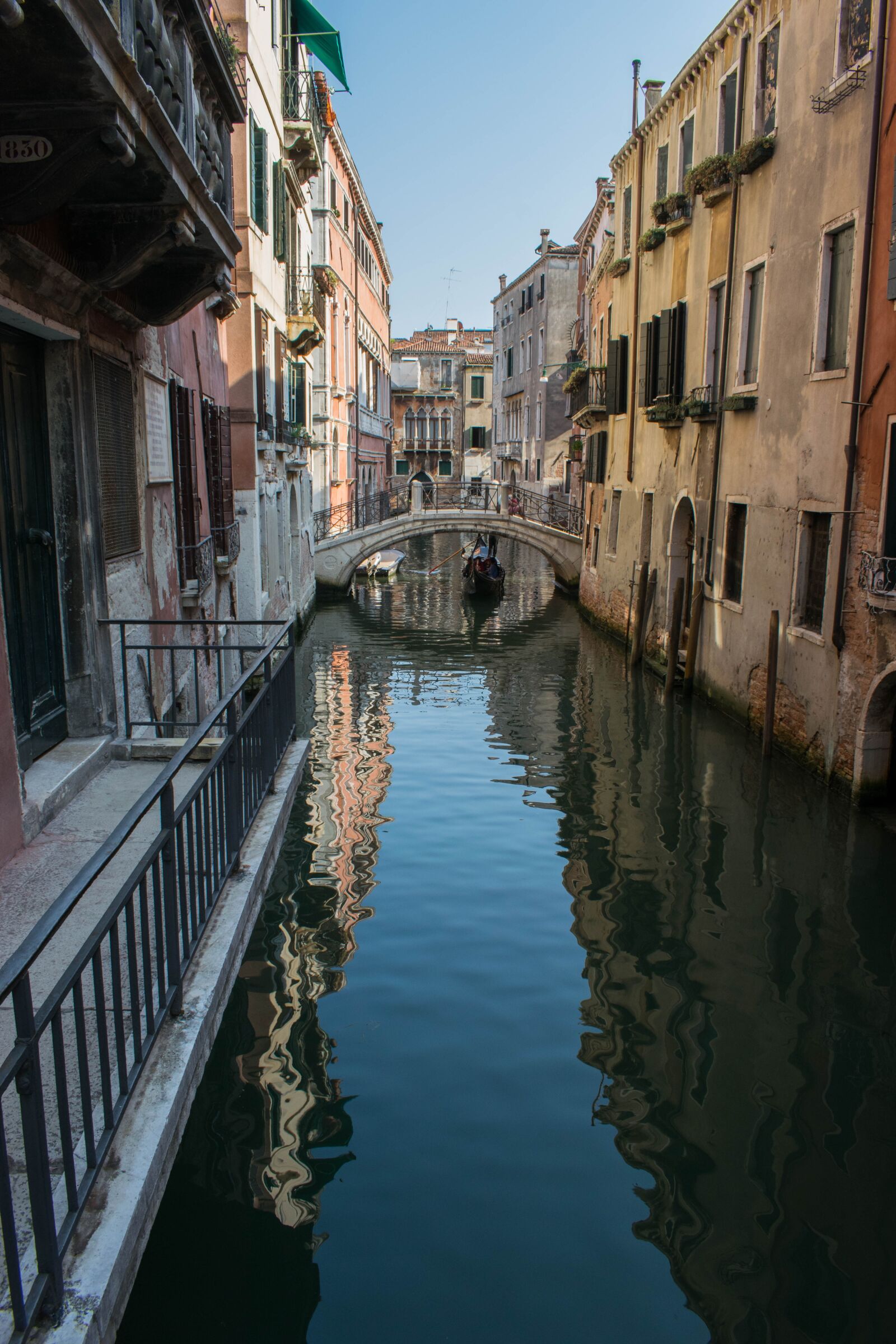 Nikon D3300 sample photo. Italy, gondola, canal photography