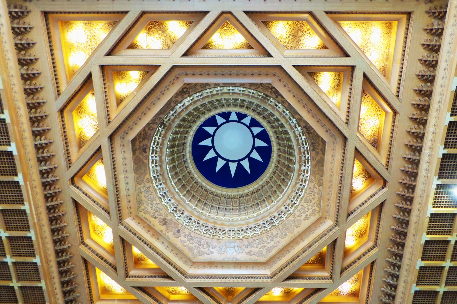 Samsung Galaxy Camera (Wi-Fi) sample photo. Taiwan, chiang kai-shek hall photography