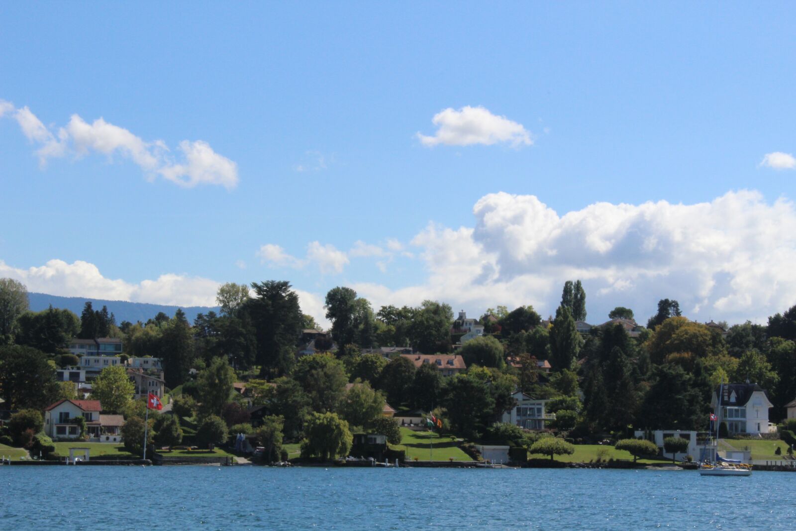 Canon EOS 1200D (EOS Rebel T5 / EOS Kiss X70 / EOS Hi) sample photo. Lake geneva, lake, nature photography