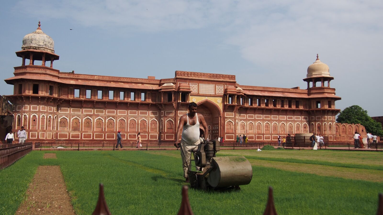 Olympus PEN E-PM2 sample photo. Agra fort, red building photography
