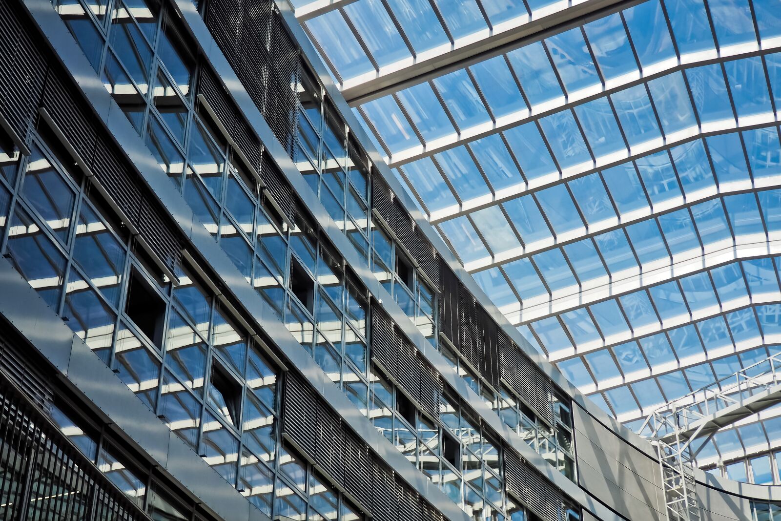Olympus OM-D E-M10 sample photo. Architecture, modern, building photography