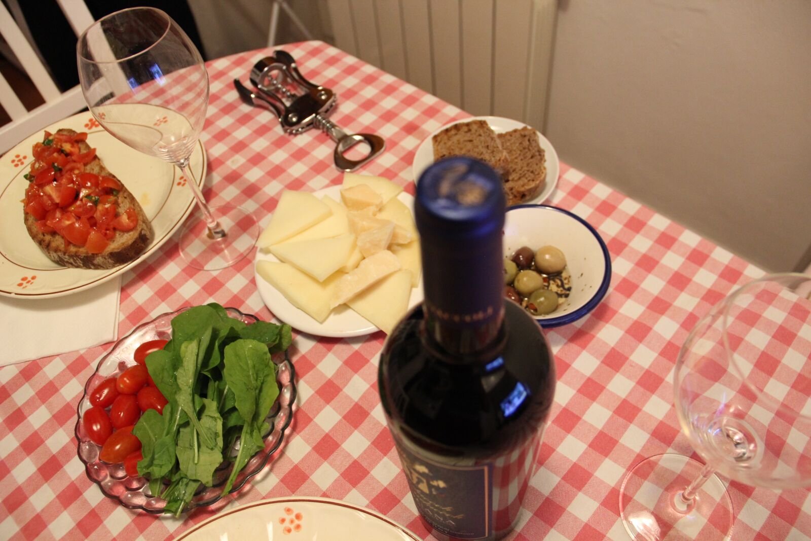 Canon EOS 600D (Rebel EOS T3i / EOS Kiss X5) sample photo. Bottle, wine, cheese photography