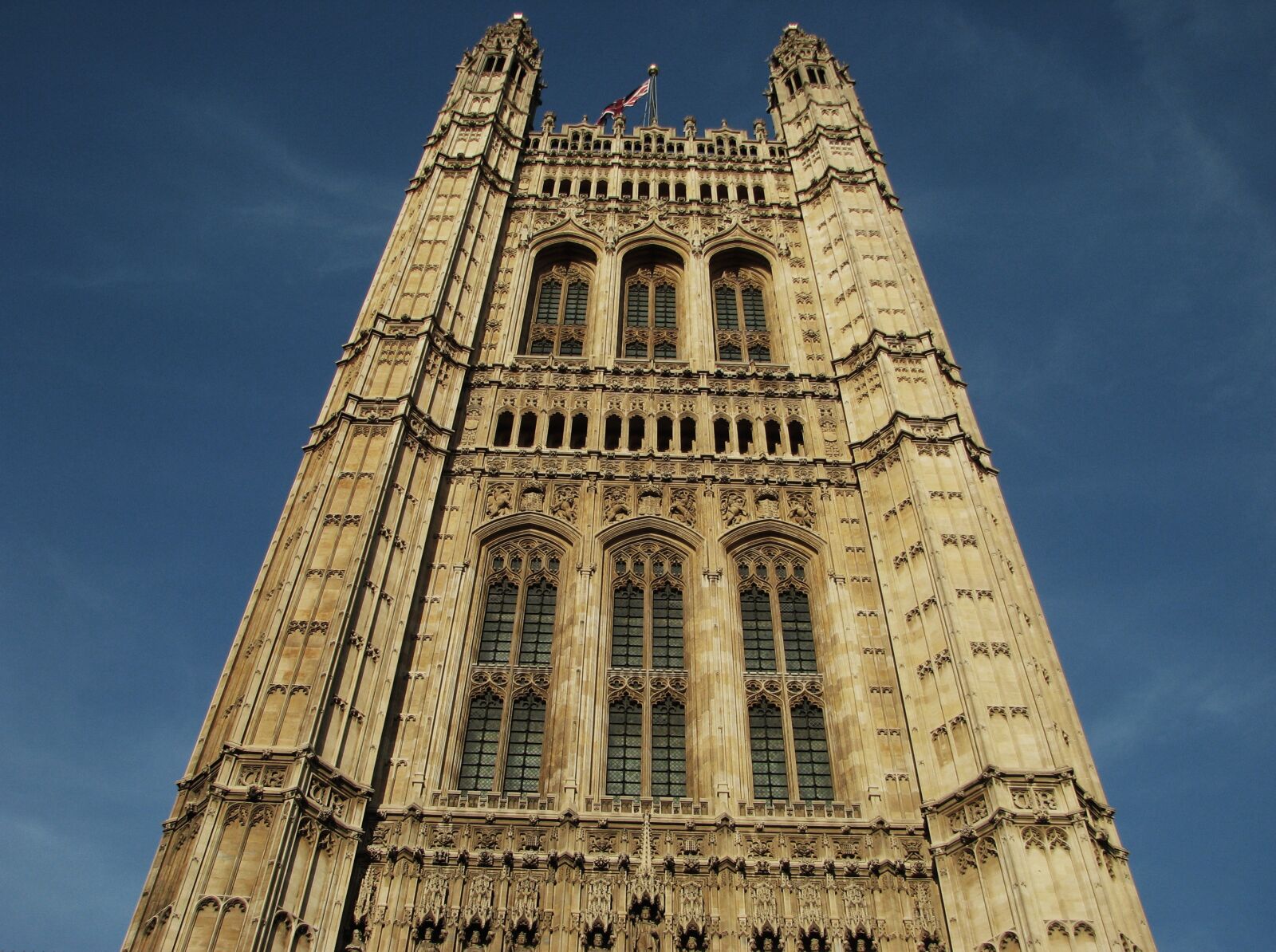 Canon POWERSHOT S5 IS sample photo. Architecture, building, london photography