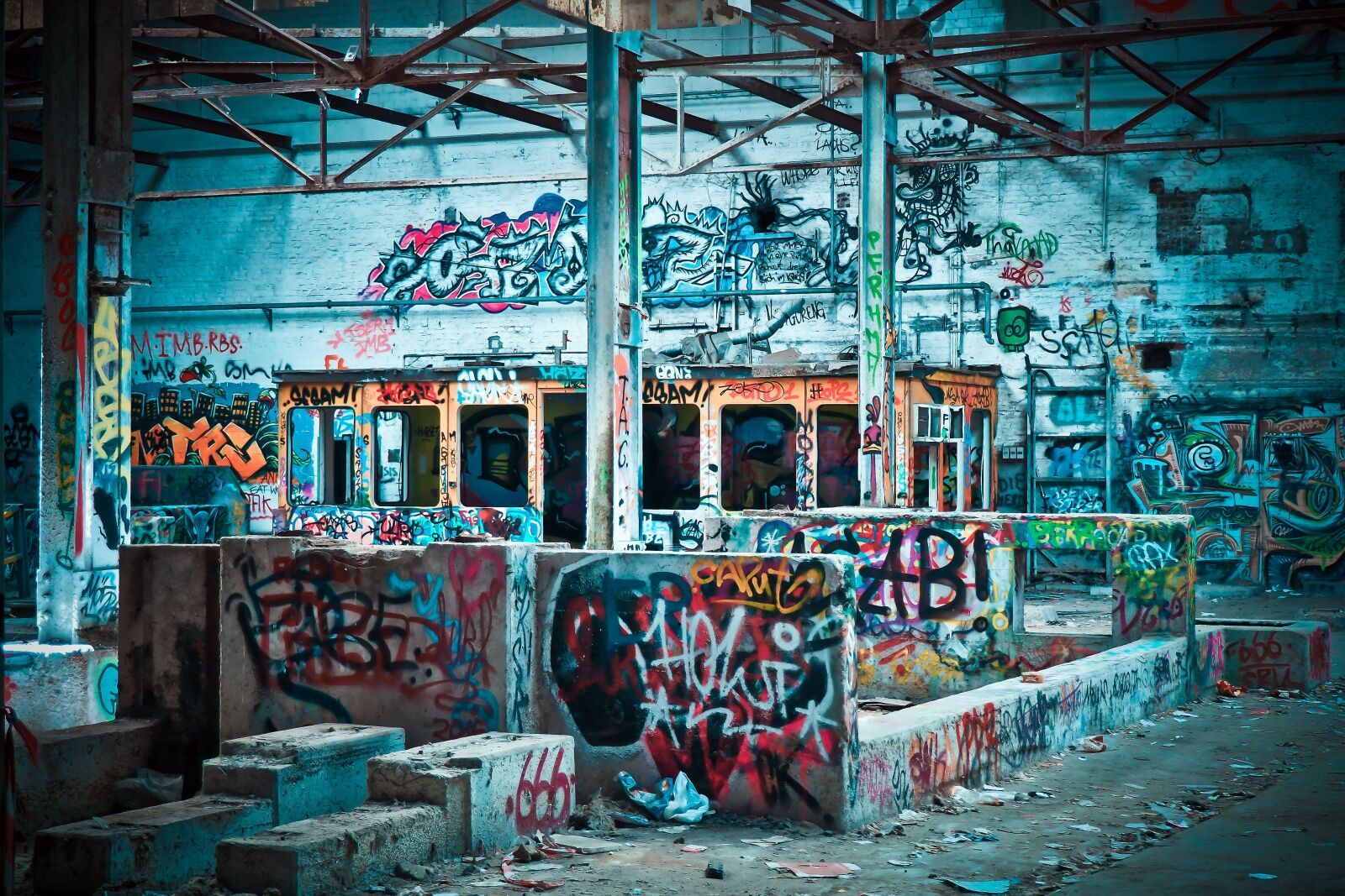 Olympus OM-D E-M10 sample photo. Lost places, factory, old photography