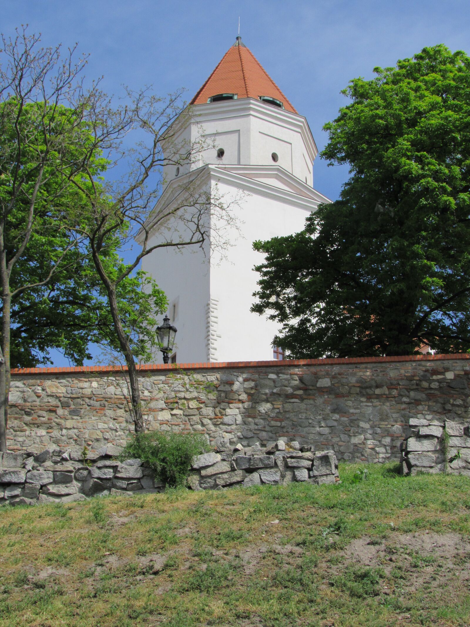 Canon PowerShot SX530 HS sample photo. Tower, castle, bratislava photography