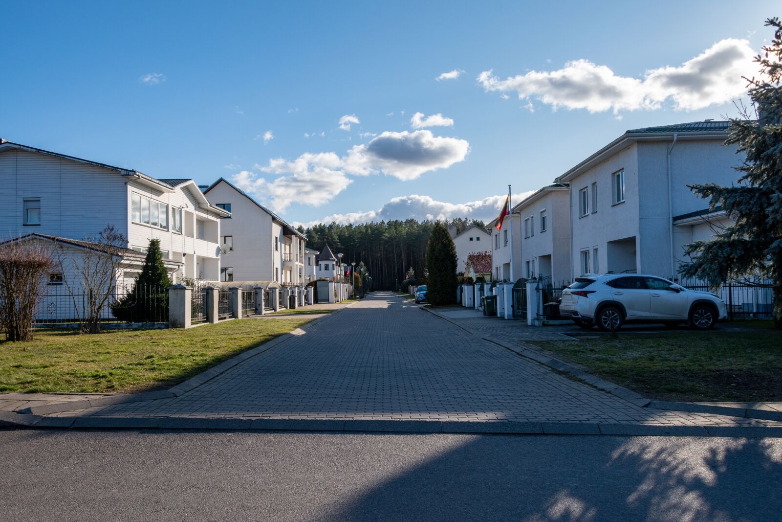 Nikon D5600 sample photo. Buildings, district, building photography