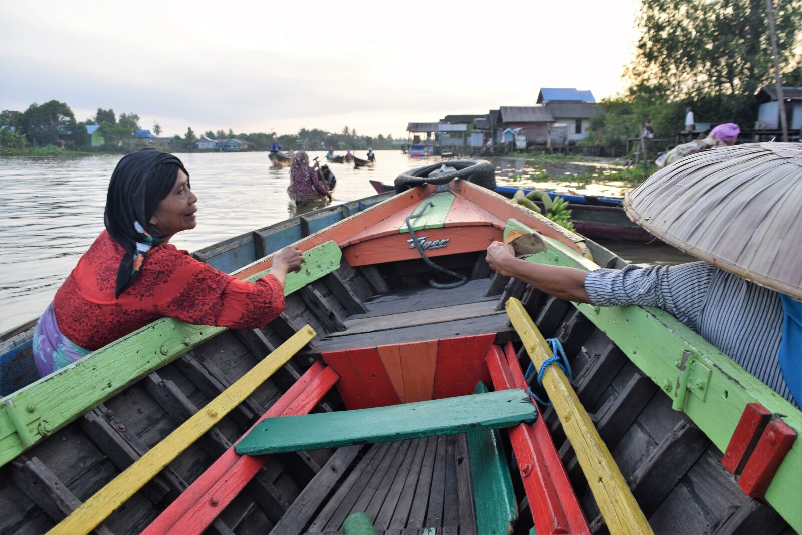 Nikon D5300 sample photo. Banjarmasin, market, floating photography