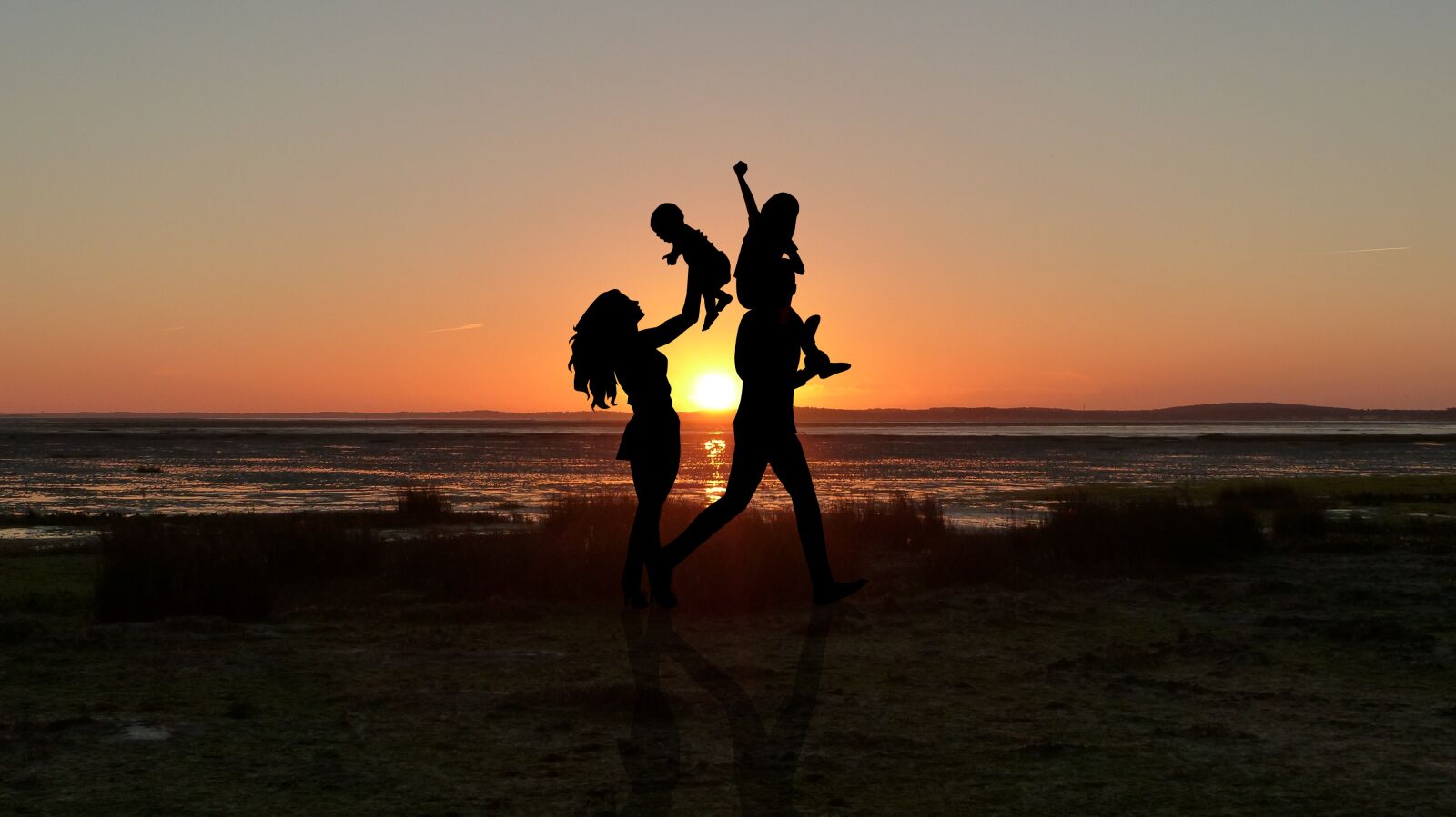 Panasonic Lumix DMC-FZ200 sample photo. Sunset, couple, child photography