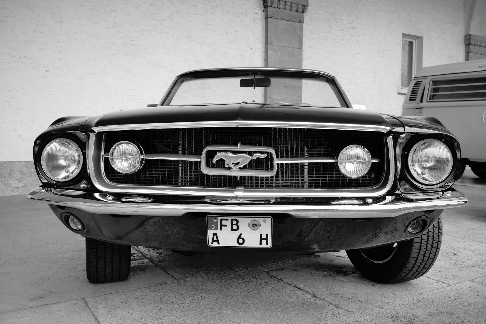 Panasonic Lumix DMC-FZ1000 sample photo. Ford, mustang, auto photography
