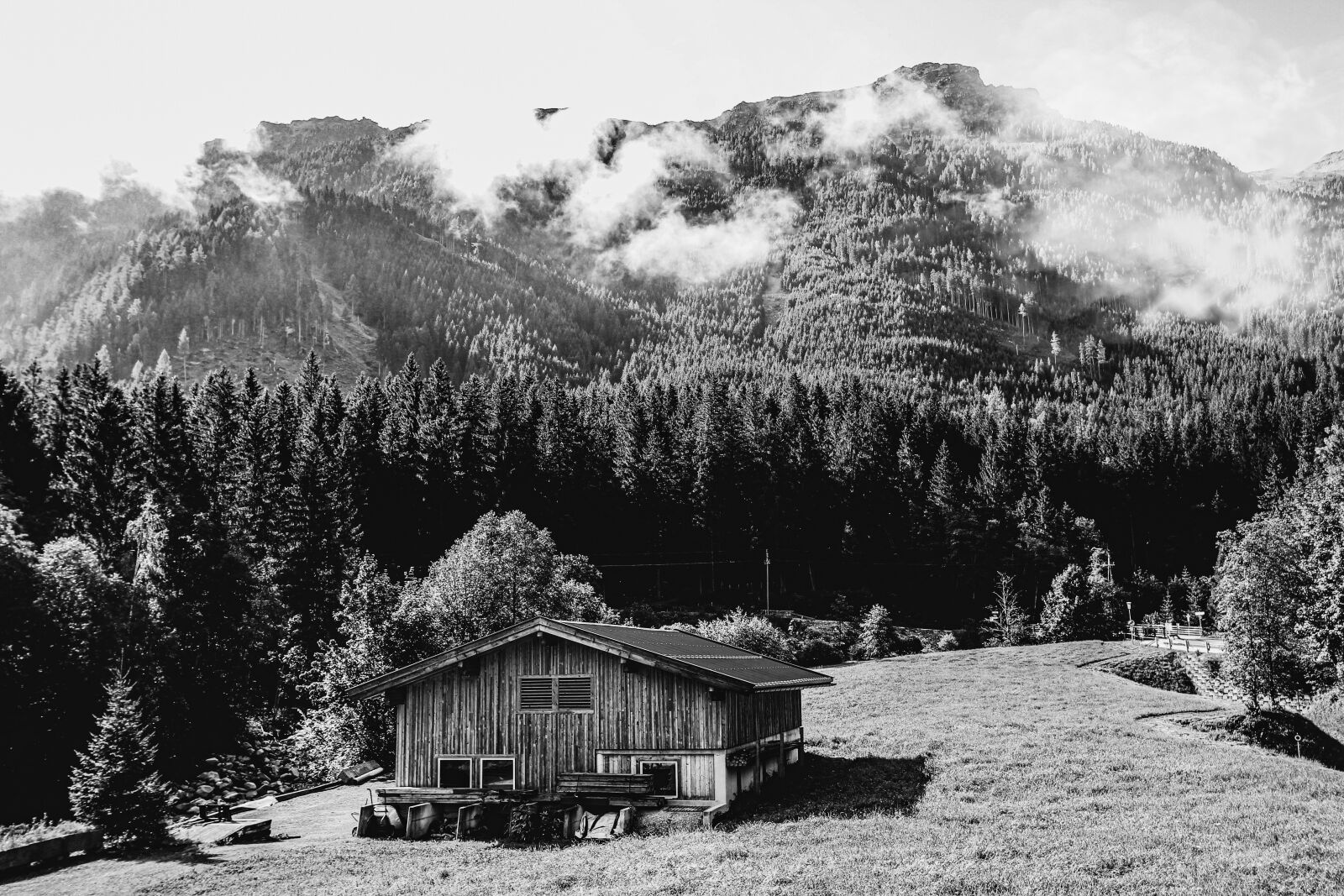 Canon EOS 550D (EOS Rebel T2i / EOS Kiss X4) sample photo. Home, cabin, hut photography