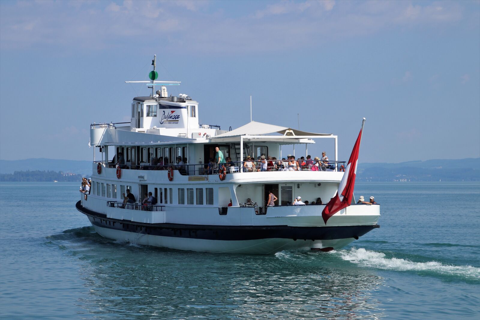 Canon EOS 80D sample photo. Ship, cruise, lake photography