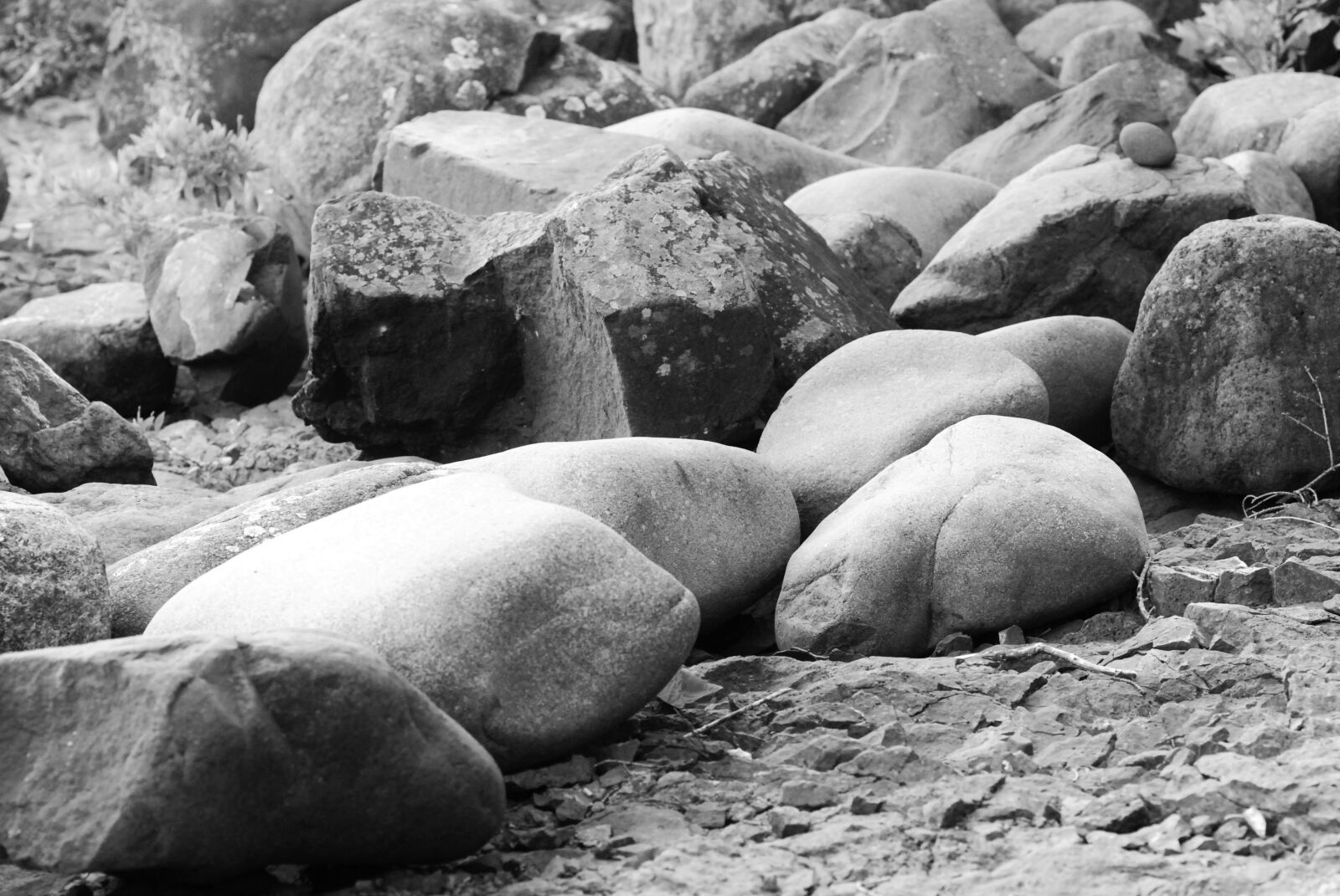 Nikon D80 sample photo. Rocks, bolders, stone photography