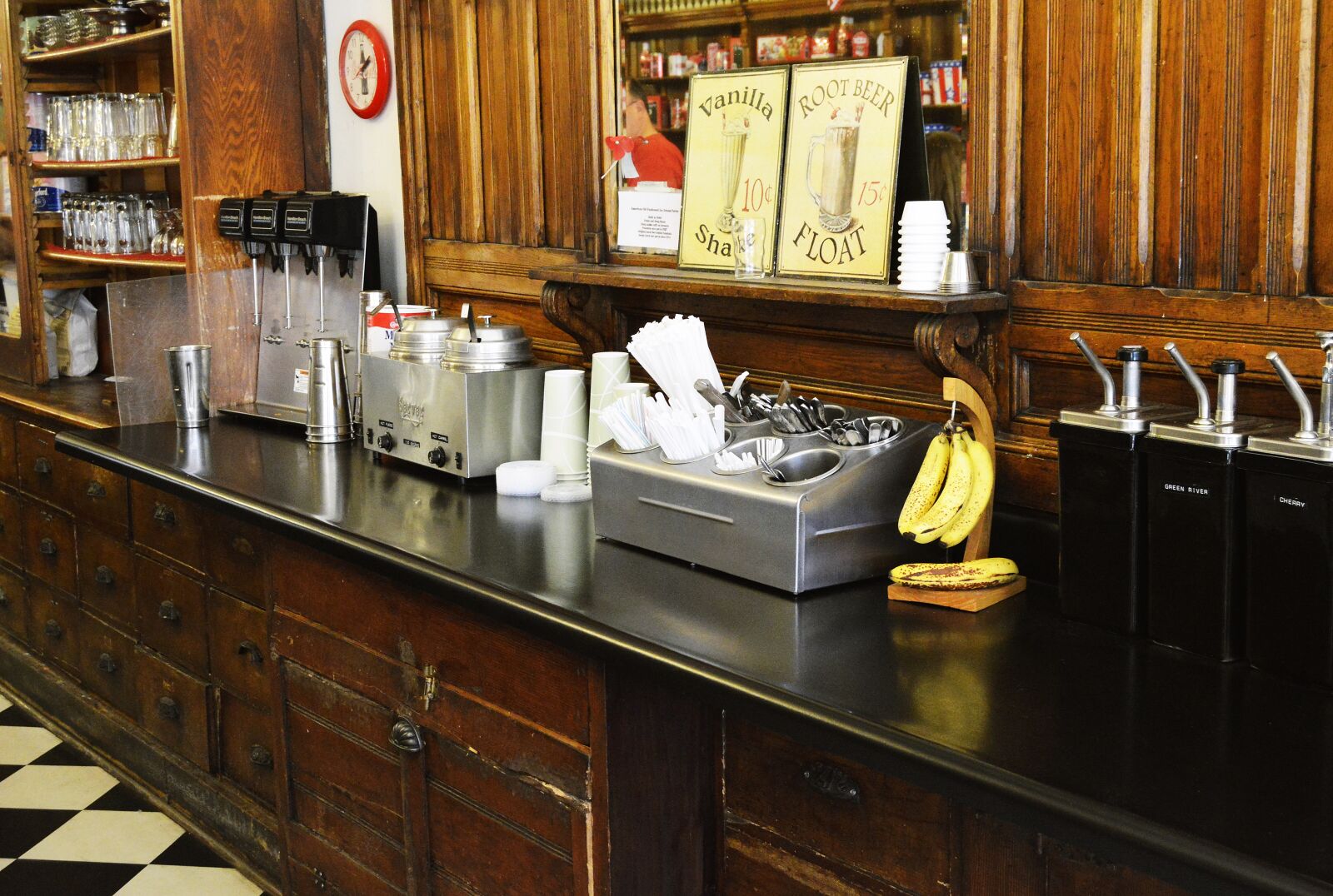 Nikon D3200 sample photo. Old fashioned, cafe, coffee photography