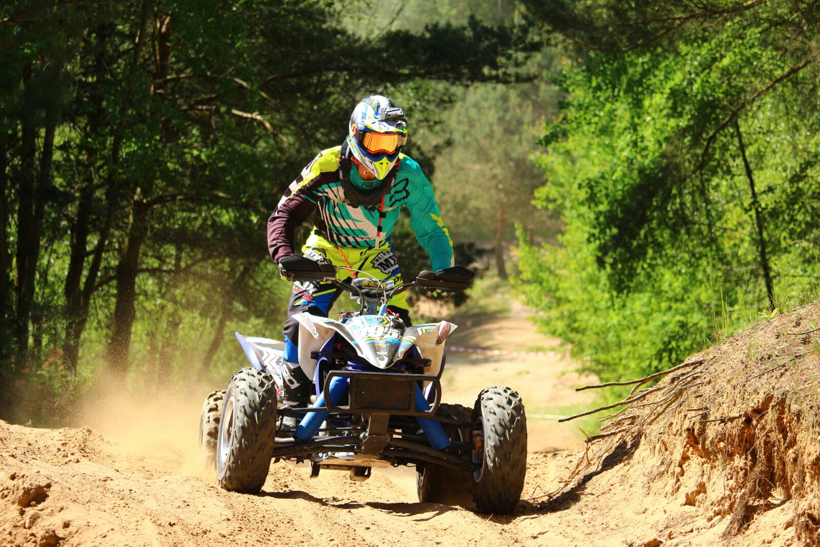 Canon EOS 100D (EOS Rebel SL1 / EOS Kiss X7) sample photo. Quad, atv, motocross photography