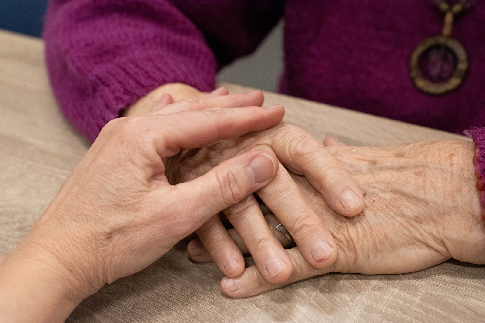 Nikon D5200 sample photo. Hand, woman, adult photography