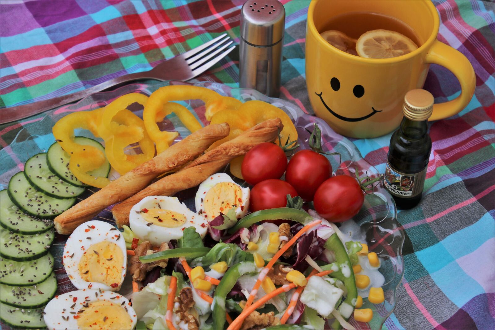Canon EOS 80D sample photo. Colorful, tasty, breakfast photography