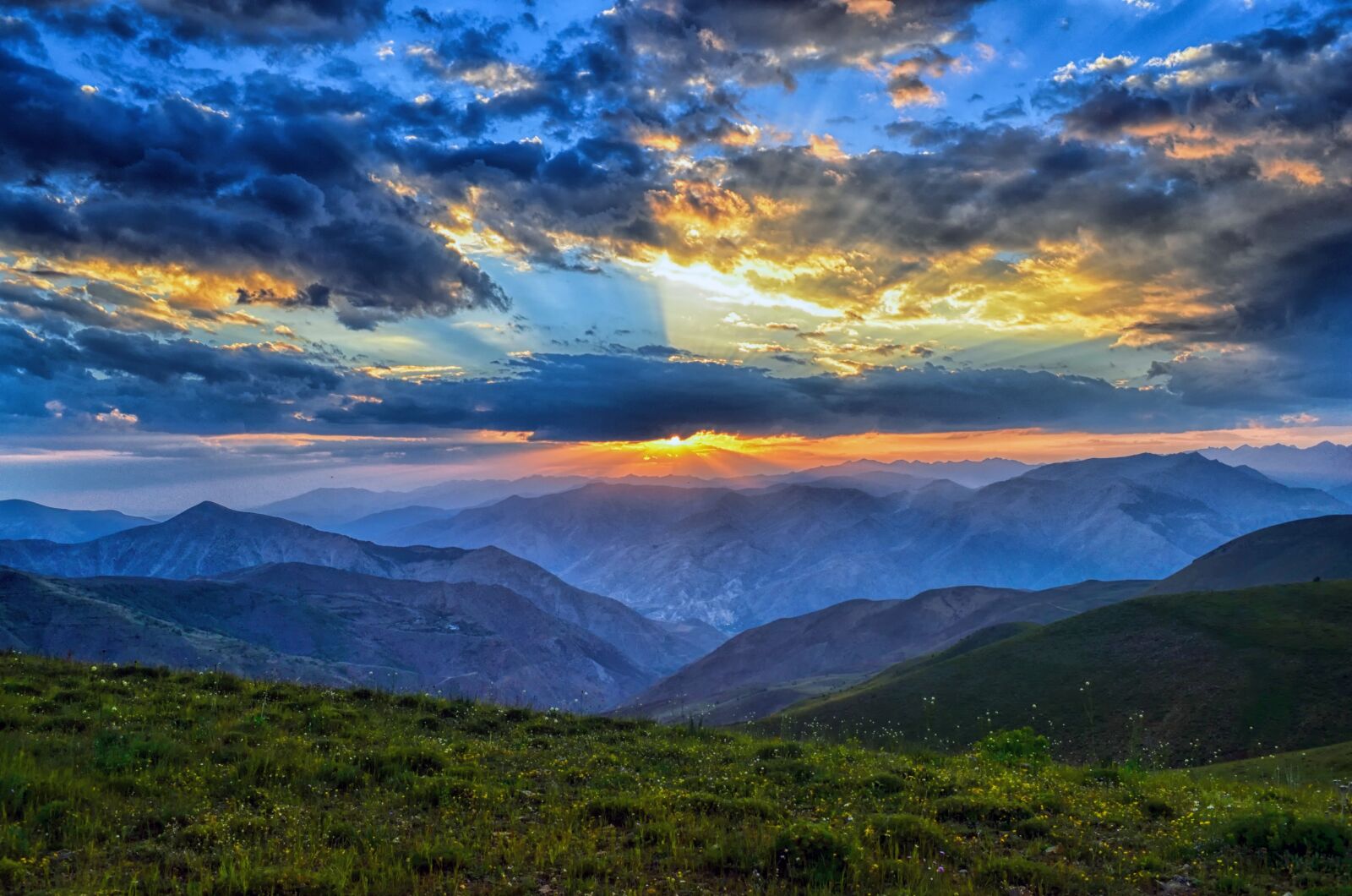 Nikon D5100 sample photo. Sunset, dawn, nature photography