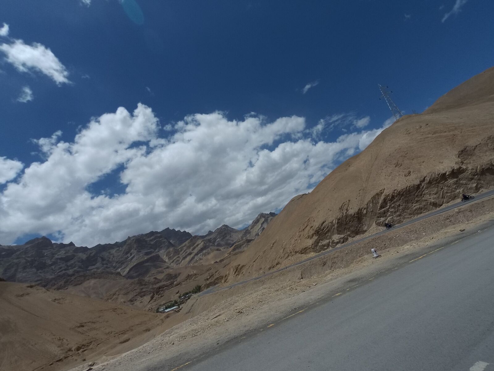 HTC RE sample photo. Ladak, in, kashmir photography