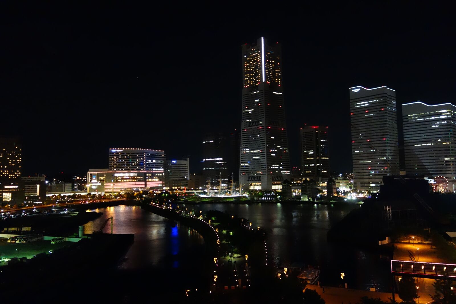 Sony Cyber-shot DSC-RX100 sample photo. Yokohama, minato mirai, night photography