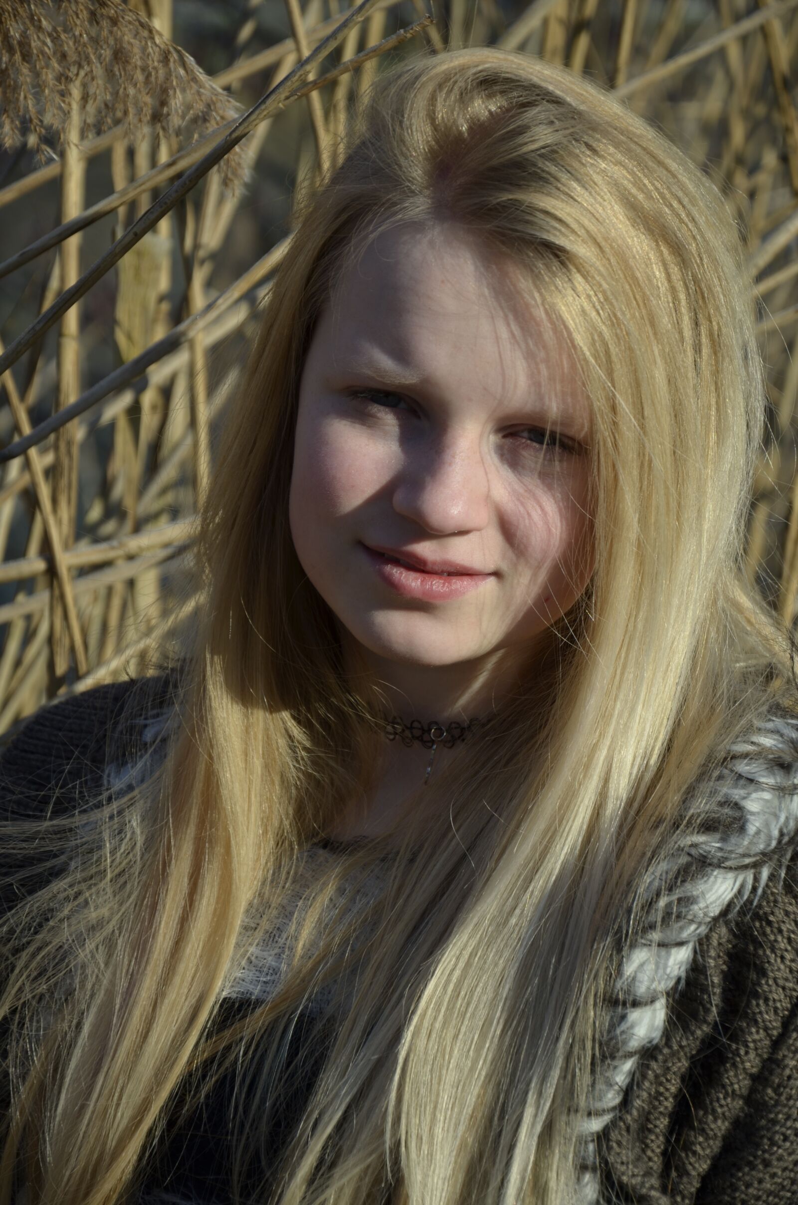 Nikon D5100 sample photo. Girl, blond, winter photography